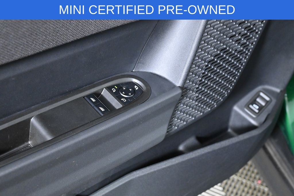 2025 MINI 2 Door Cooper Signature Plus