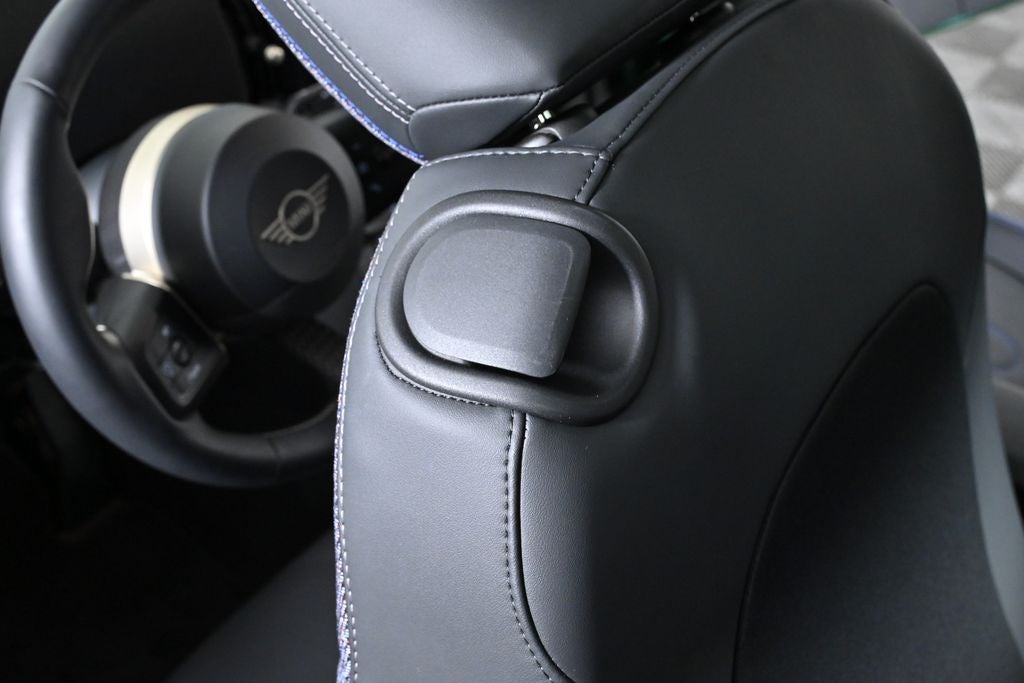 2025 MINI 2 Door Cooper Signature Plus