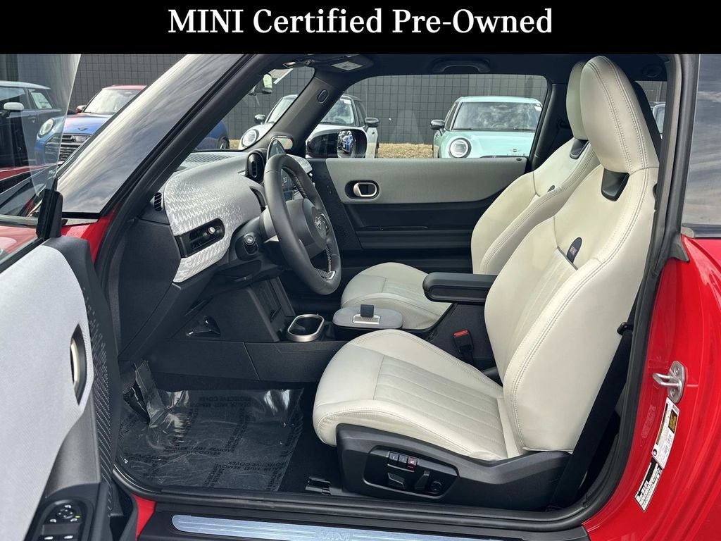 2025 MINI Cooper Signature Plus Hardtop 2 Door