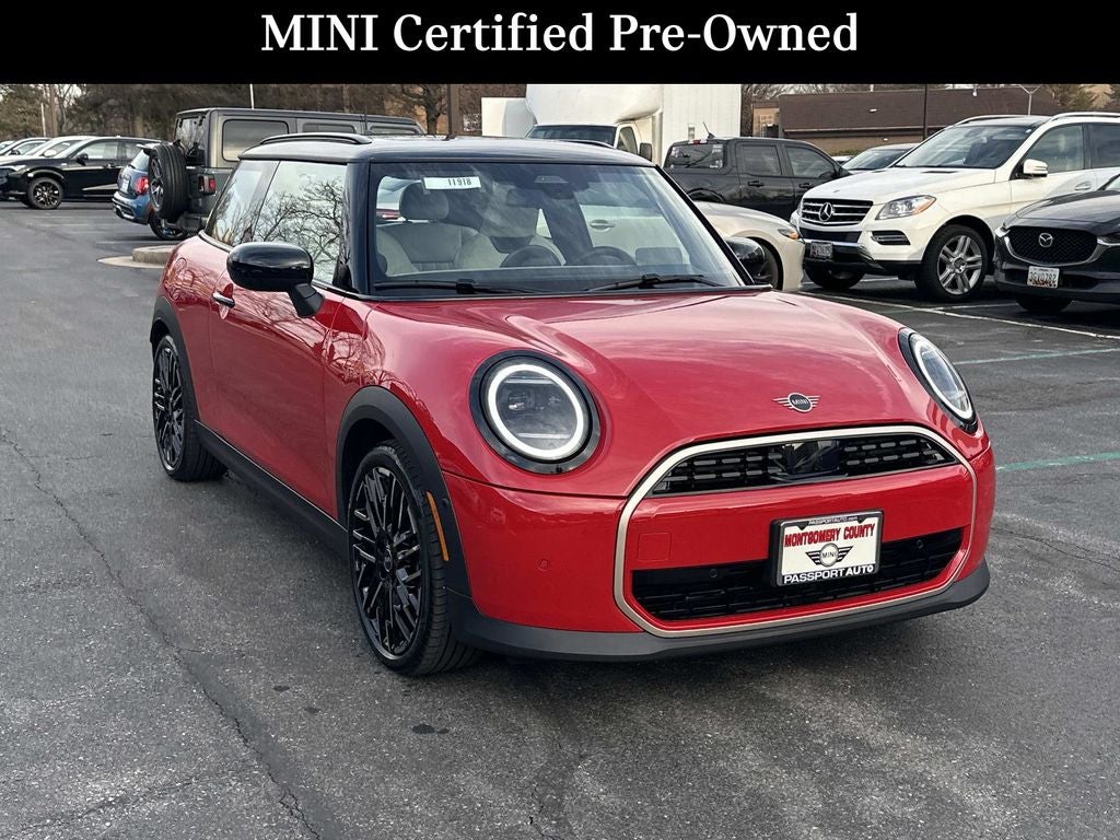 2025 MINI Cooper Signature Plus Hardtop 2 Door