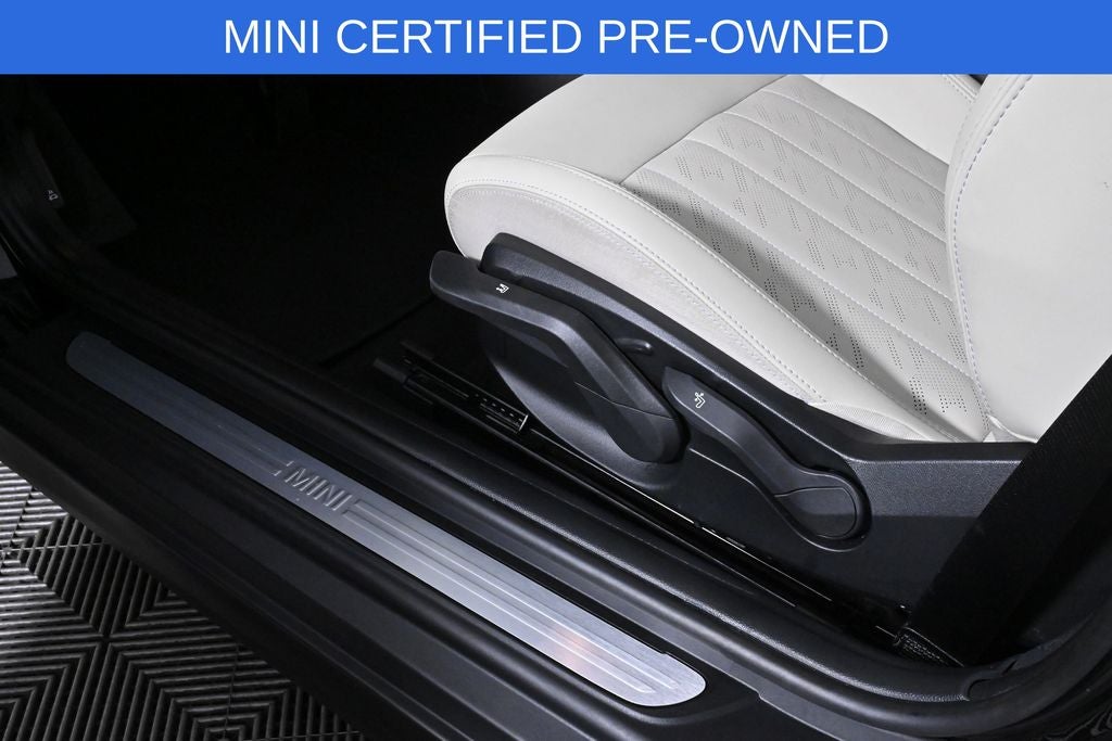 2025 MINI Cooper S Signature Plus Hardtop 2 Door