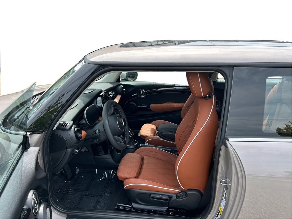 2024 MINI Cooper S Iconic