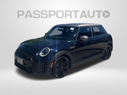 2024 MINI Cooper S Iconic