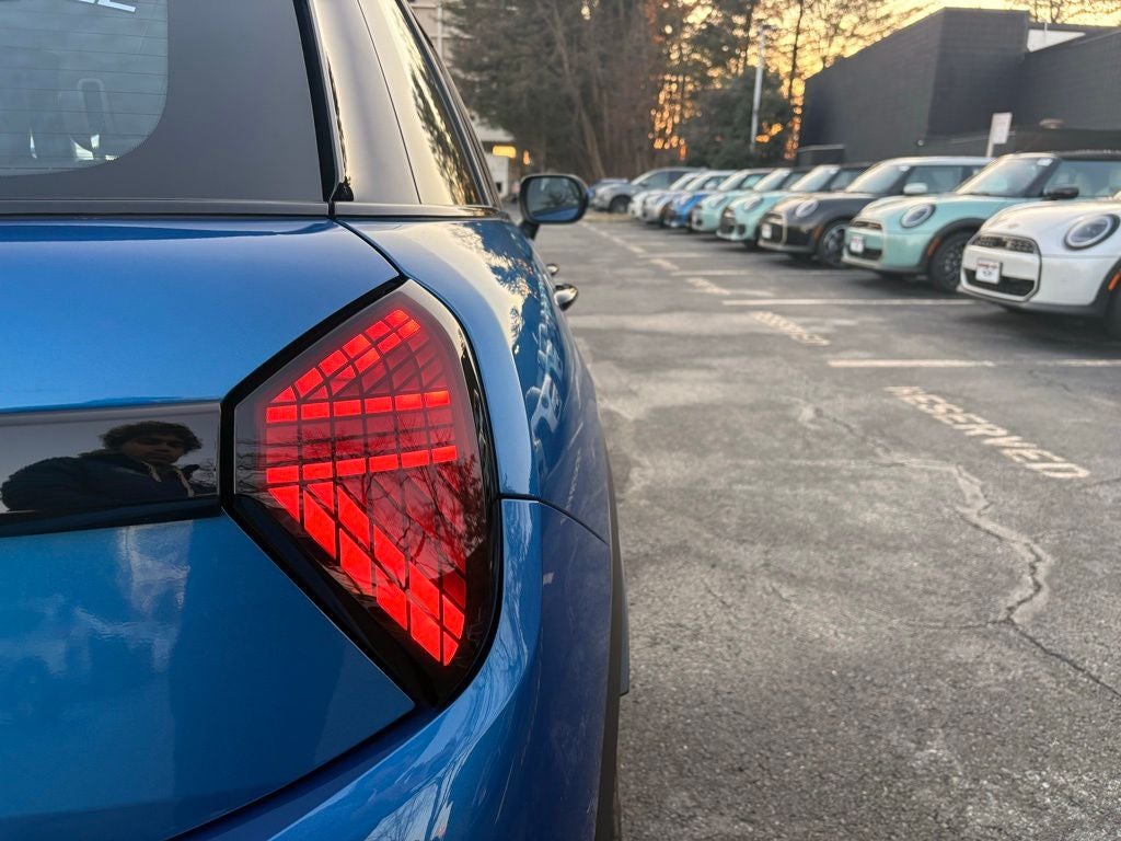 2025 MINI Cooper S Iconic Hardtop 4 Door