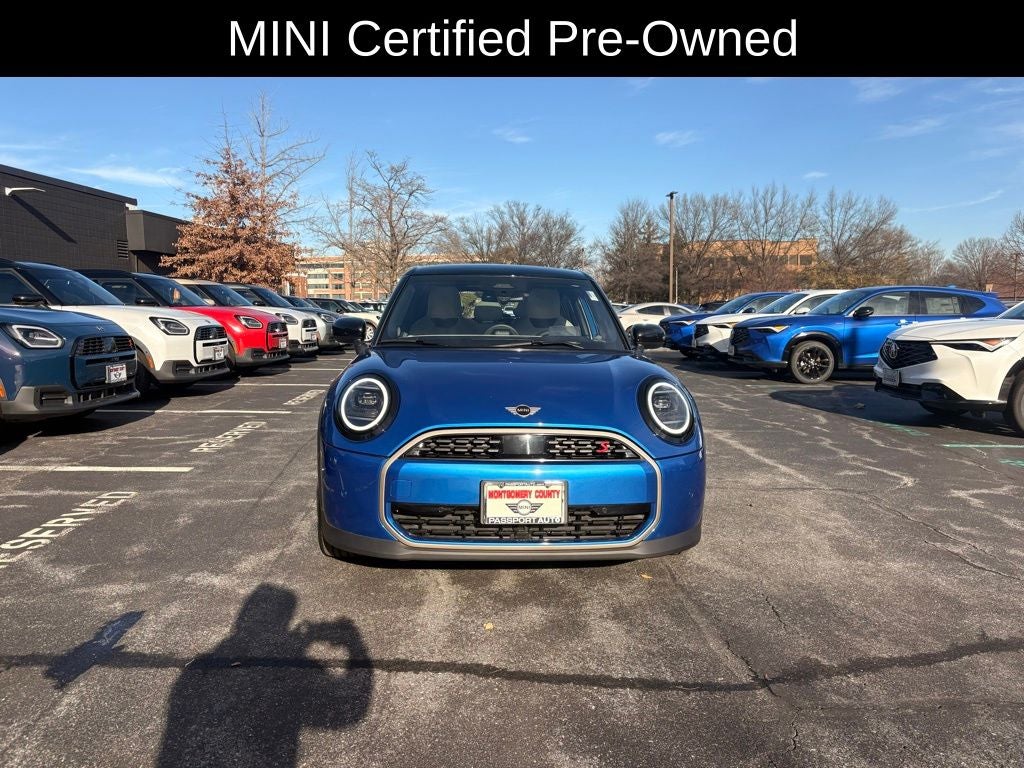 2025 MINI Cooper S Signature Plus Hardtop 4 Door