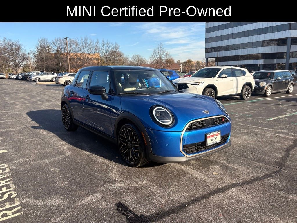 2025 MINI Cooper S Signature Plus Hardtop 4 Door