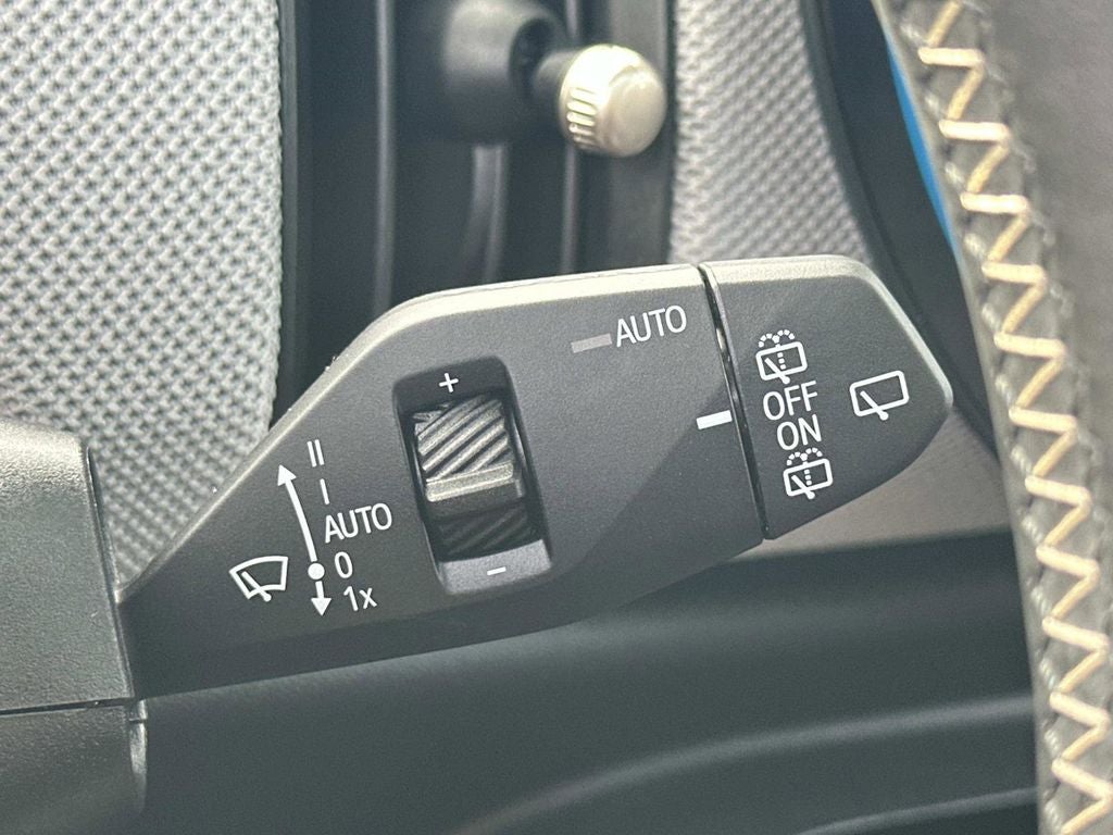 2025 MINI Cooper S Signature Plus Hardtop 4 Door