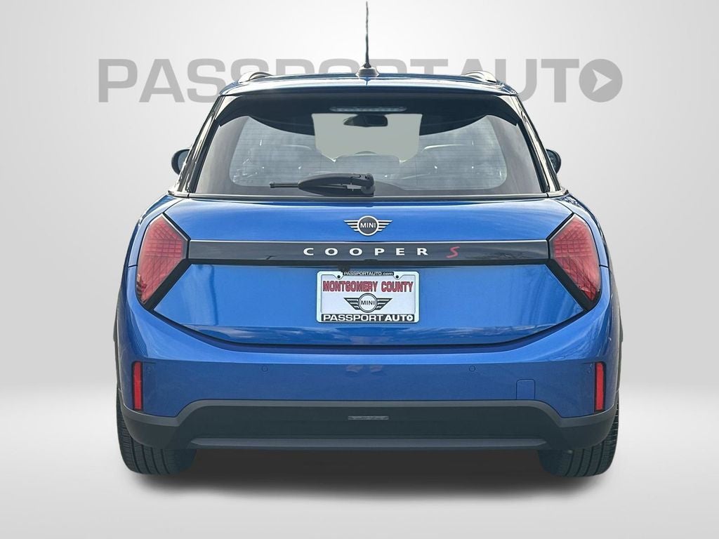 2025 MINI Cooper S Signature Plus Hardtop 4 Door