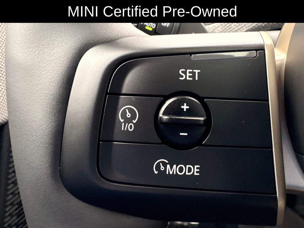 2025 MINI Cooper S Signature Plus Hardtop 4 Door