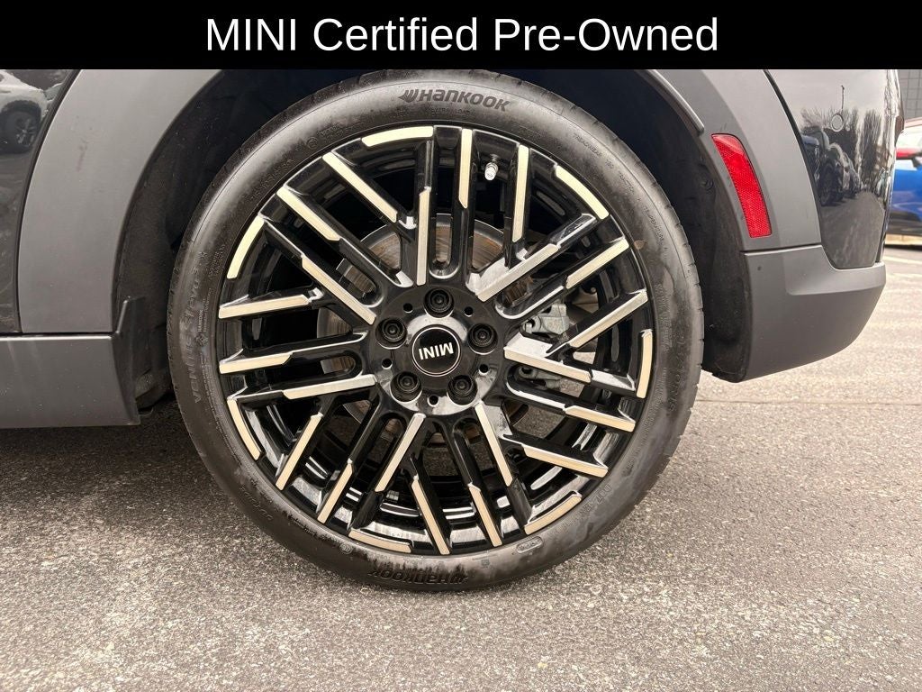 2025 MINI Cooper S Signature Plus Hardtop 4 Door