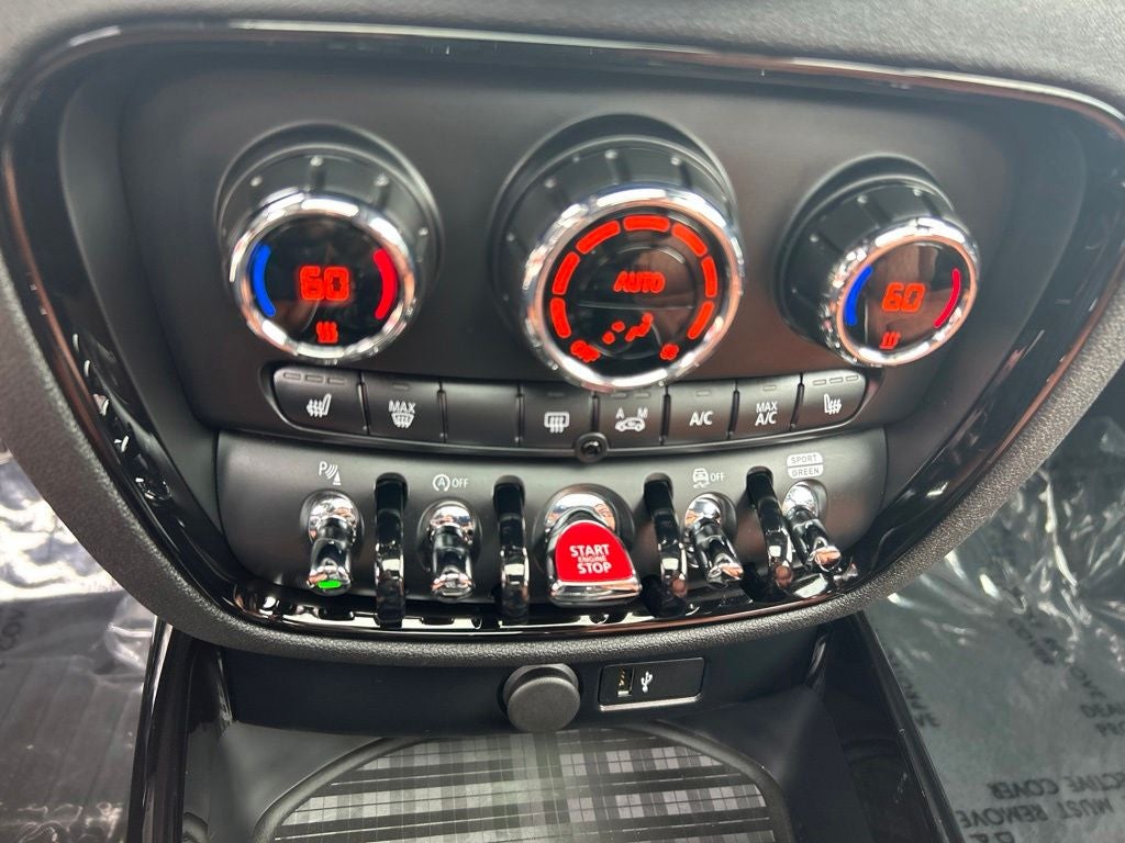 2023 MINI John Cooper Works Clubman