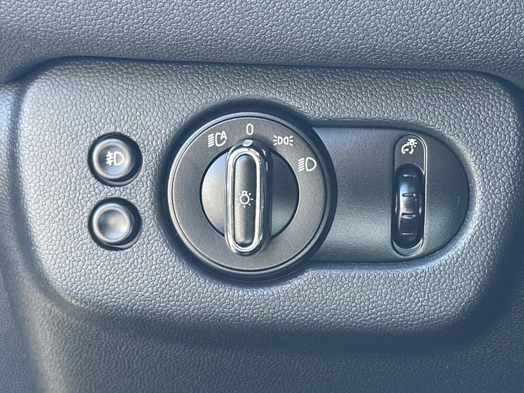 2017 MINI Clubman Cooper