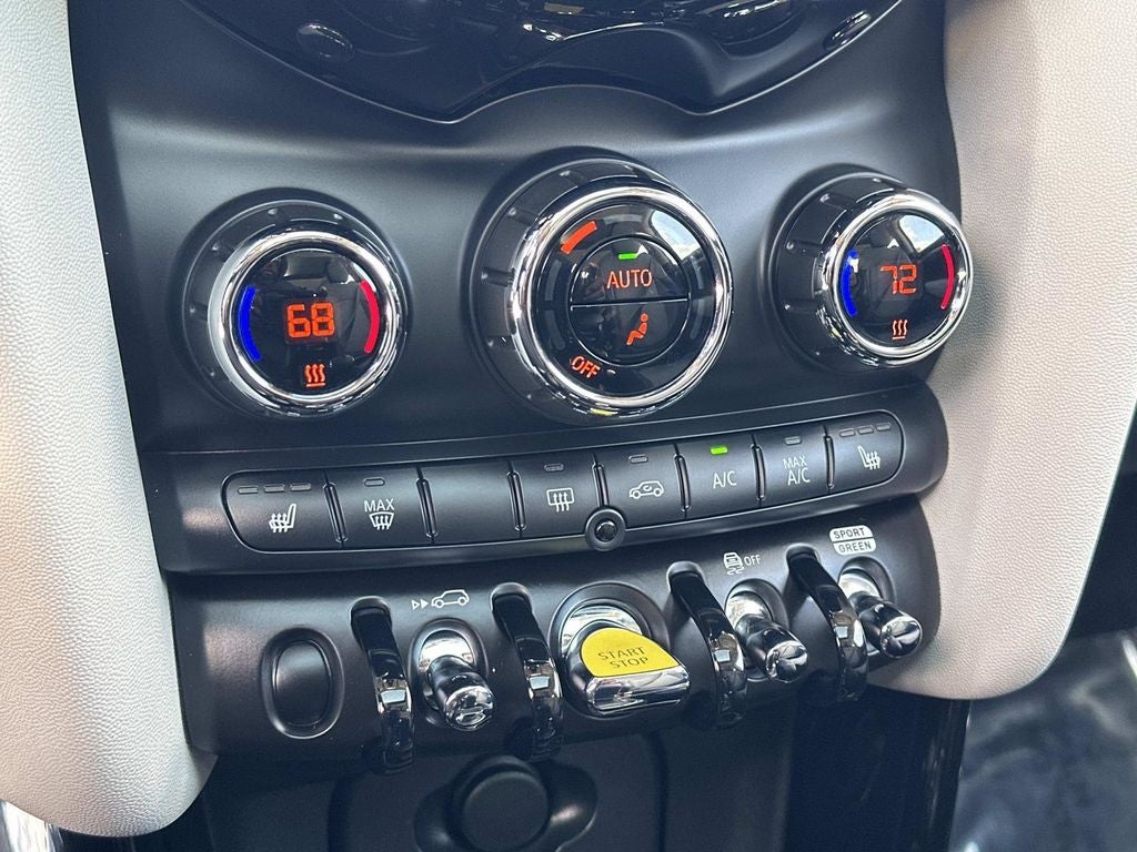 2021 MINI Cooper SE Electric Signature Plus Hardtop 2 Door