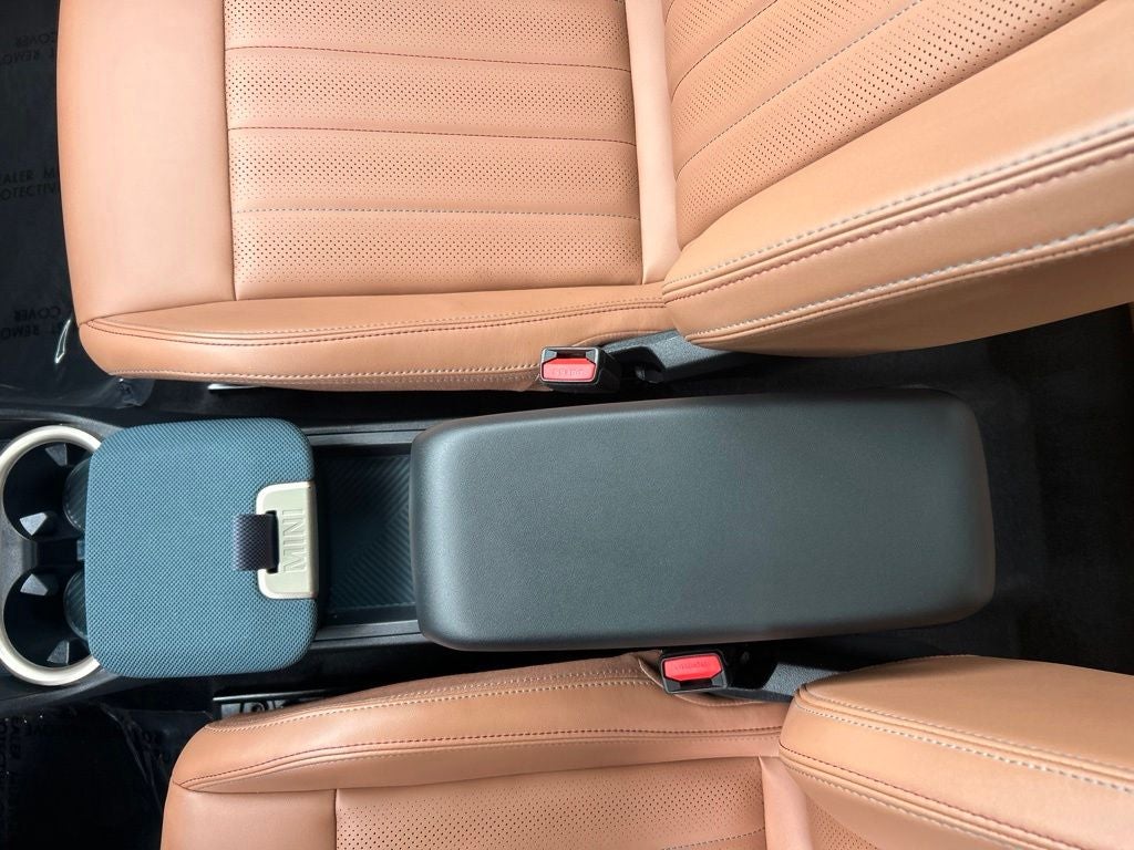 2025 MINI Cooper Countryman Signature Plus ALL4