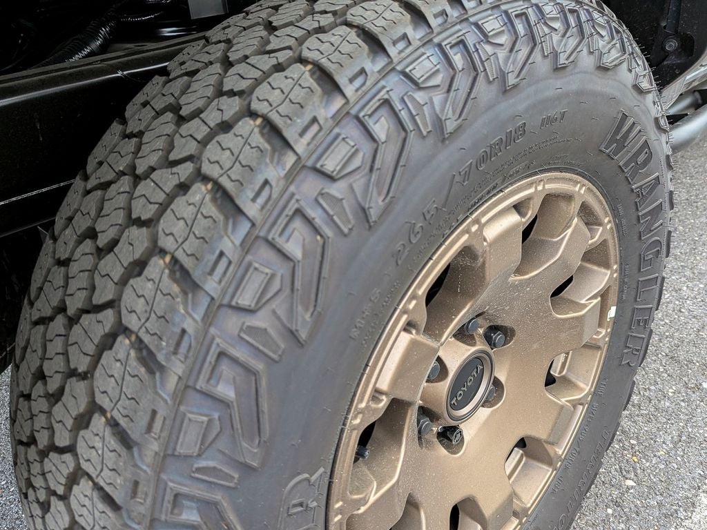 2026 Toyota Tacoma i-FORCE MAX Tacoma Trailhunter