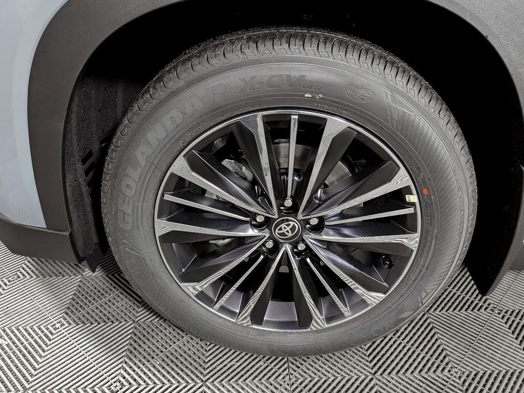 2026 Toyota Grand Highlander Hybrid MAX Platinum