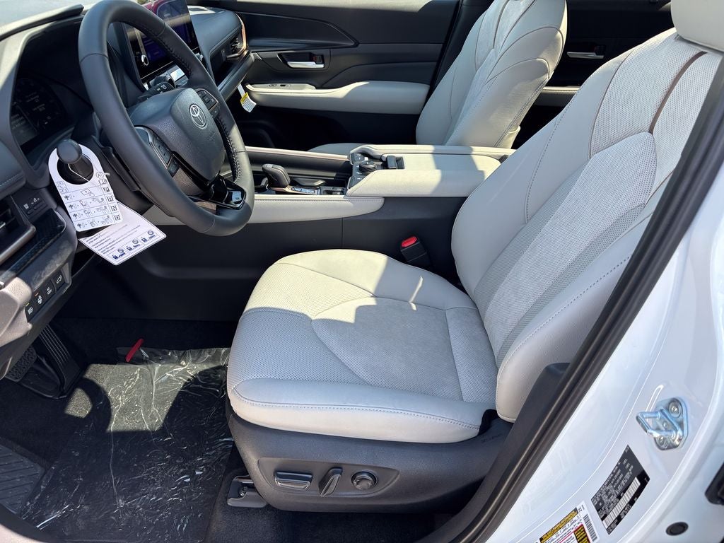 2026 Toyota Grand Highlander Hybrid MAX Platinum