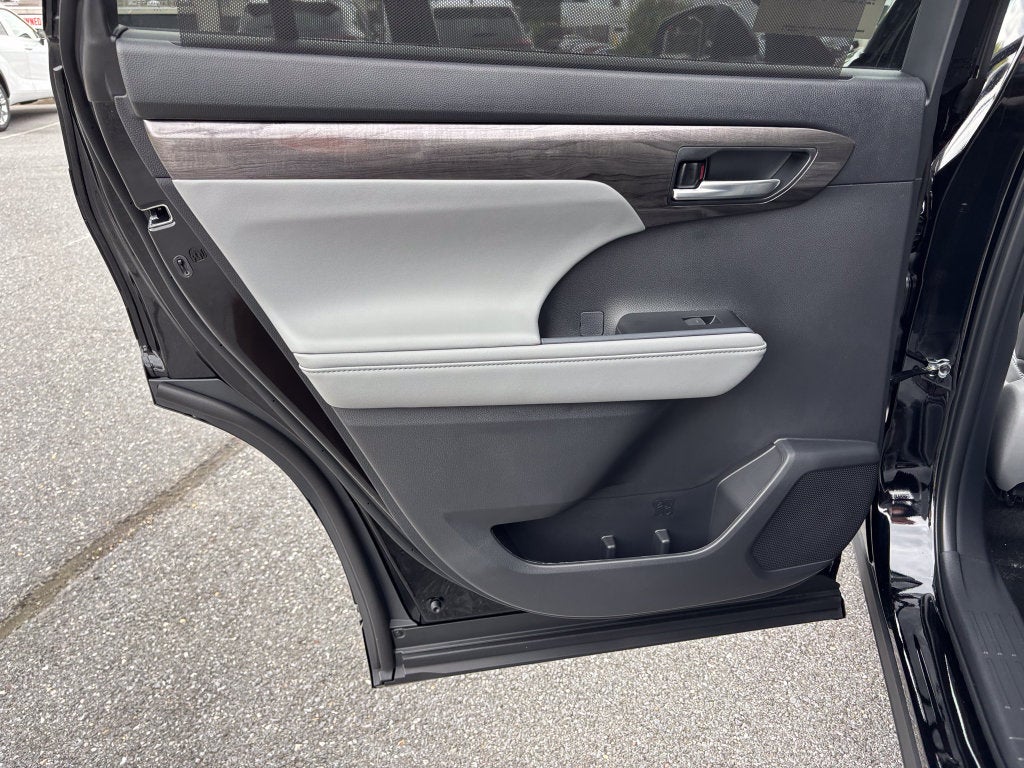 2026 Toyota Highlander Limited