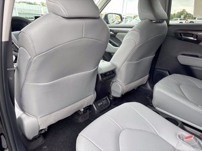2026 Toyota Highlander Limited