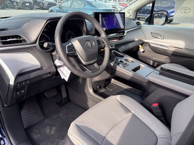 2026 Toyota Sienna XLE