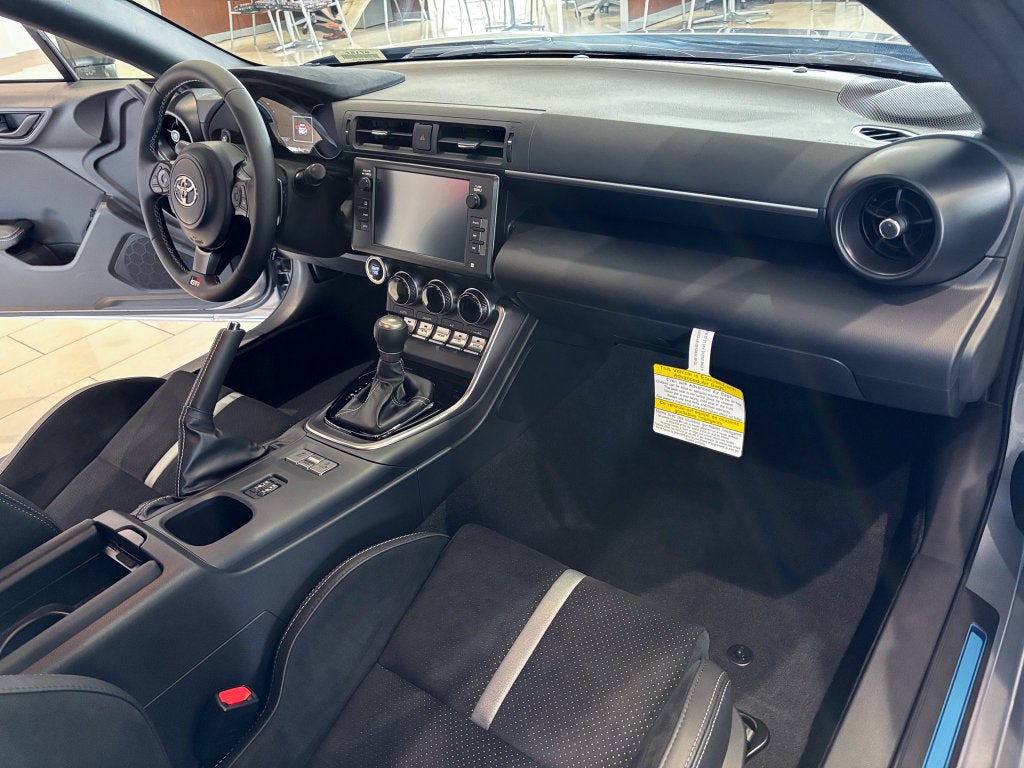 2026 Toyota GR86 Premium AT