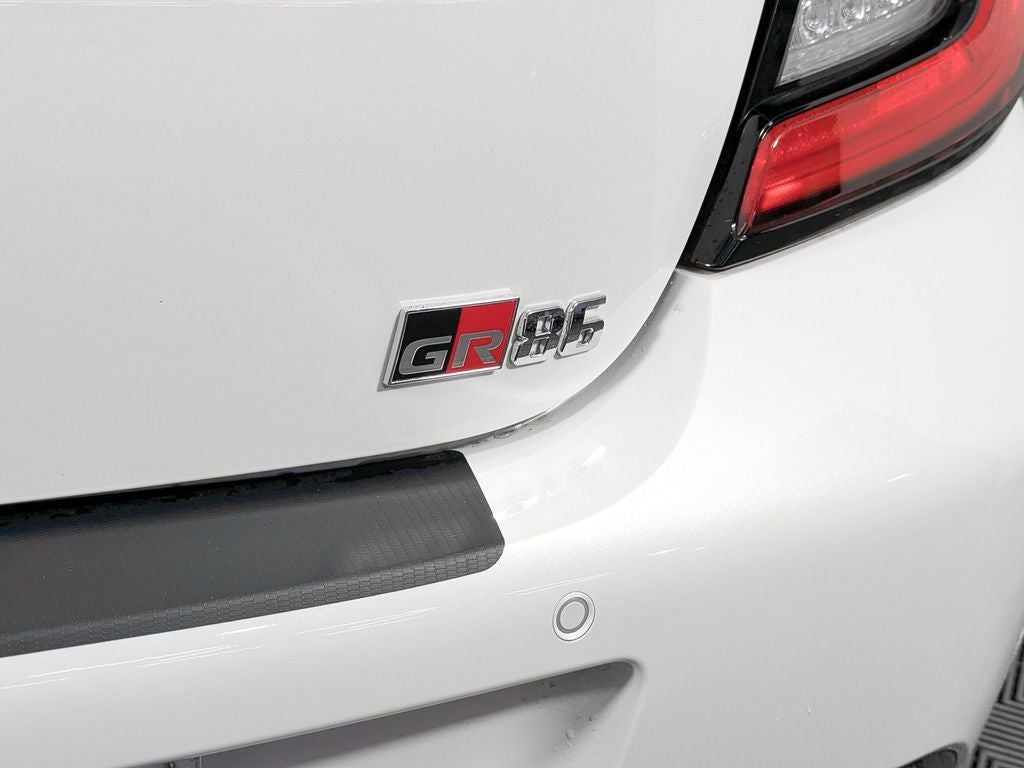 2026 Toyota GR86 Premium AT