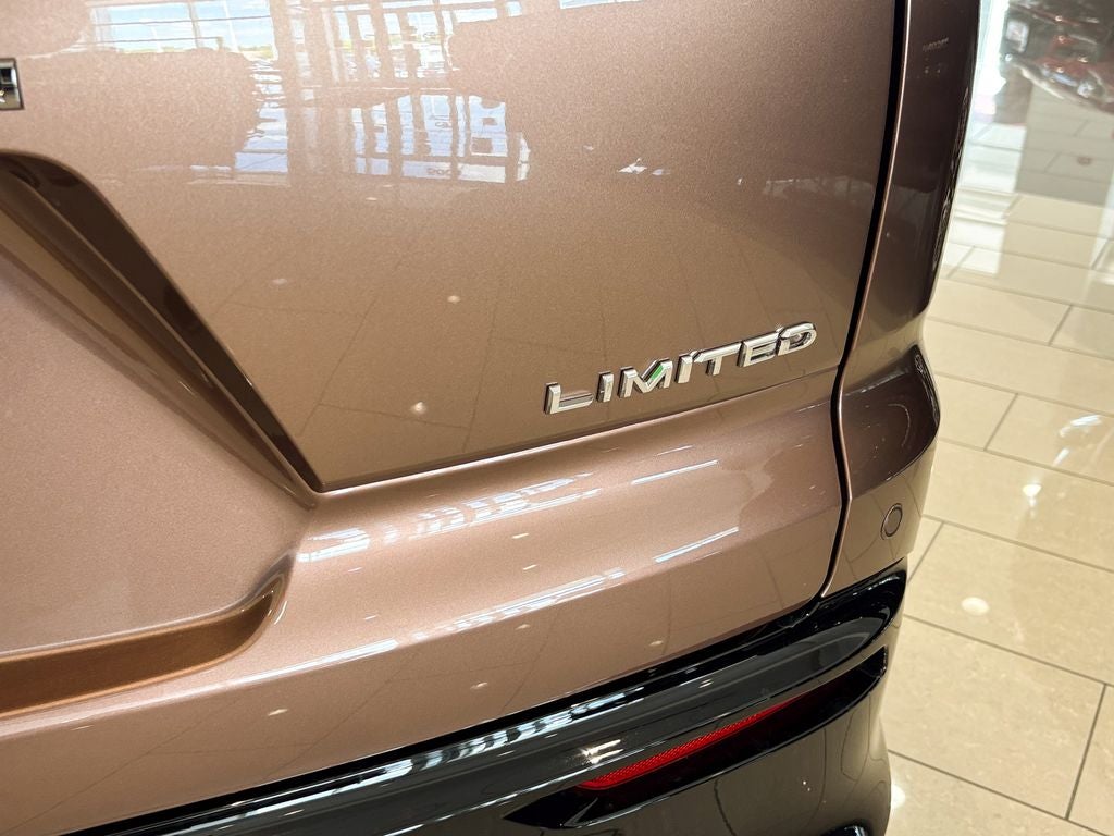 2026 Toyota Toyota Crown Signia Limited