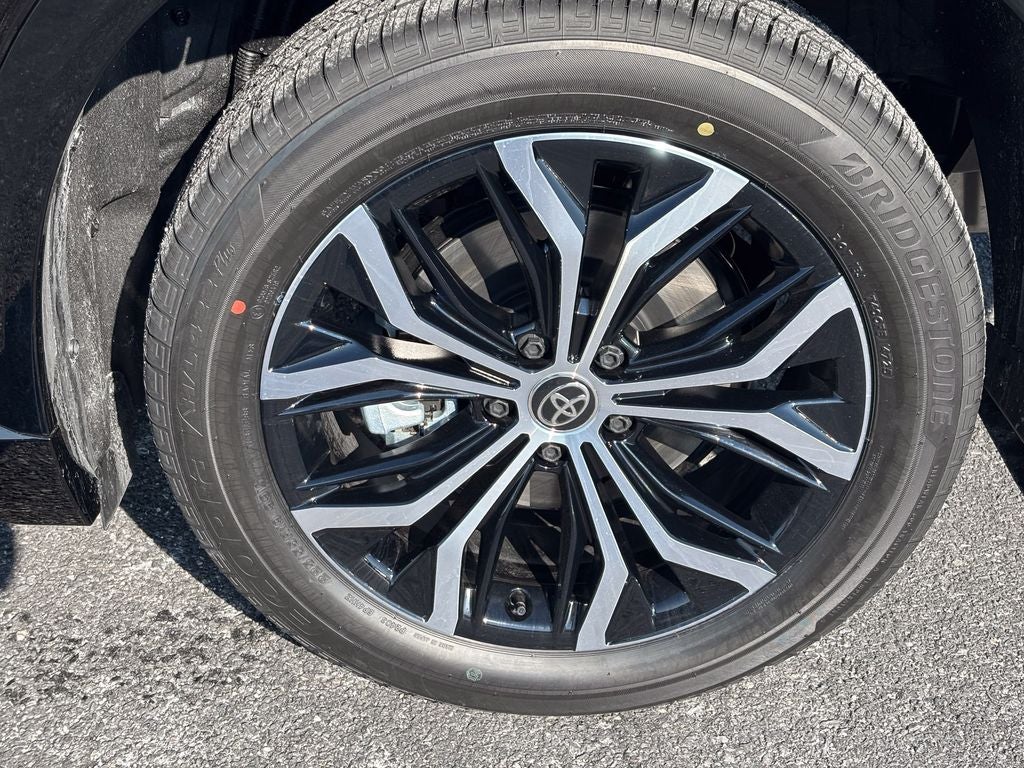 2026 Toyota Toyota Crown Signia XLE