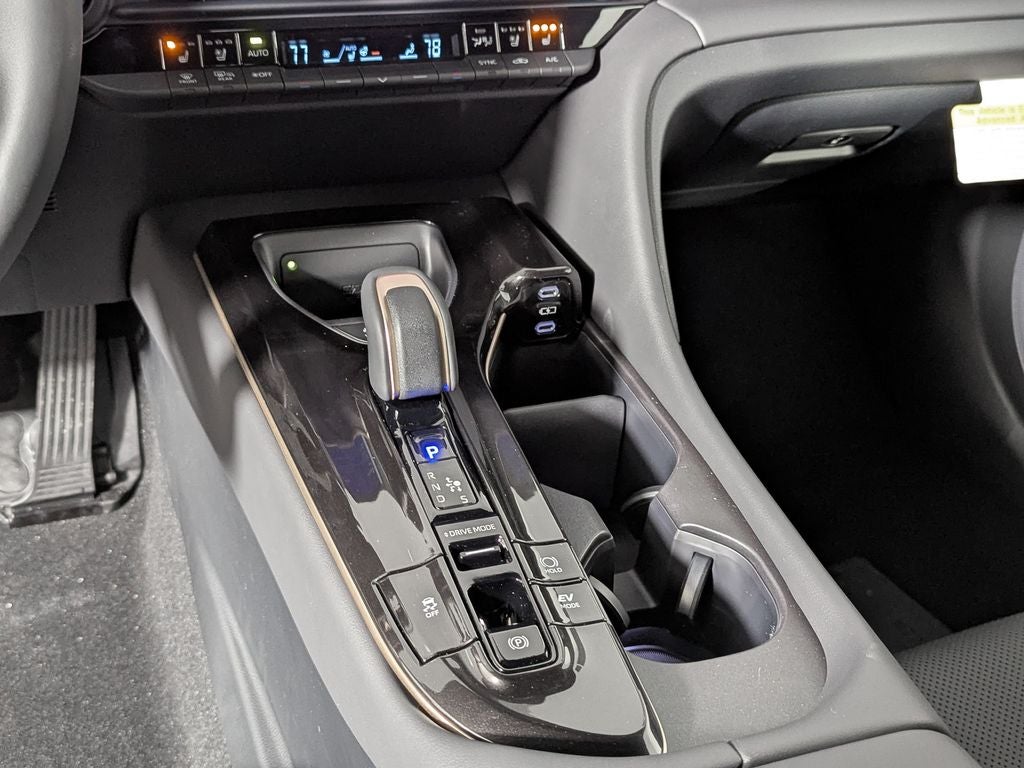 2026 Toyota Toyota Crown Signia Limited