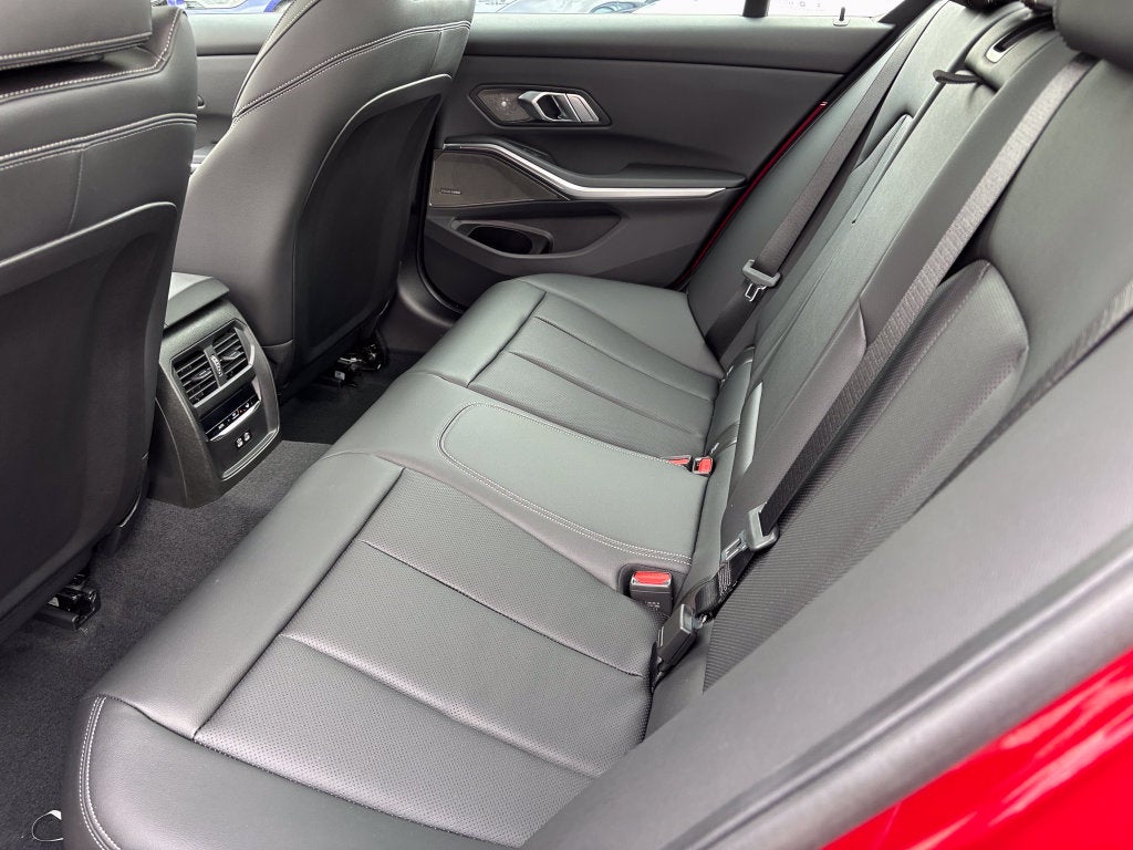 2026 BMW 3 Series 330i xDrive