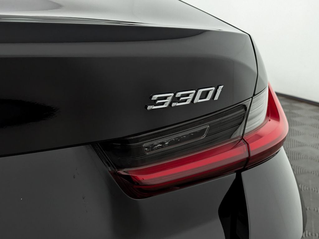 2025 BMW 3 Series 330i xDrive