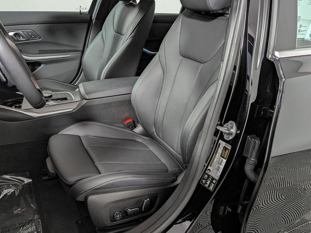2025 BMW 3 Series 330i xDrive