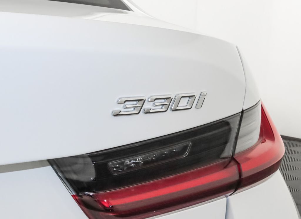 2025 BMW 3 Series 330i xDrive