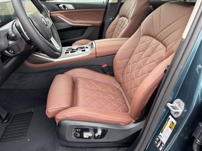 2027 BMW X7 xDrive40i