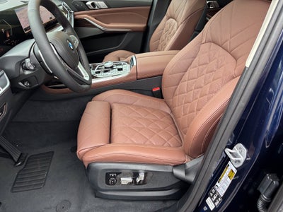 2027 BMW X7 xDrive40i