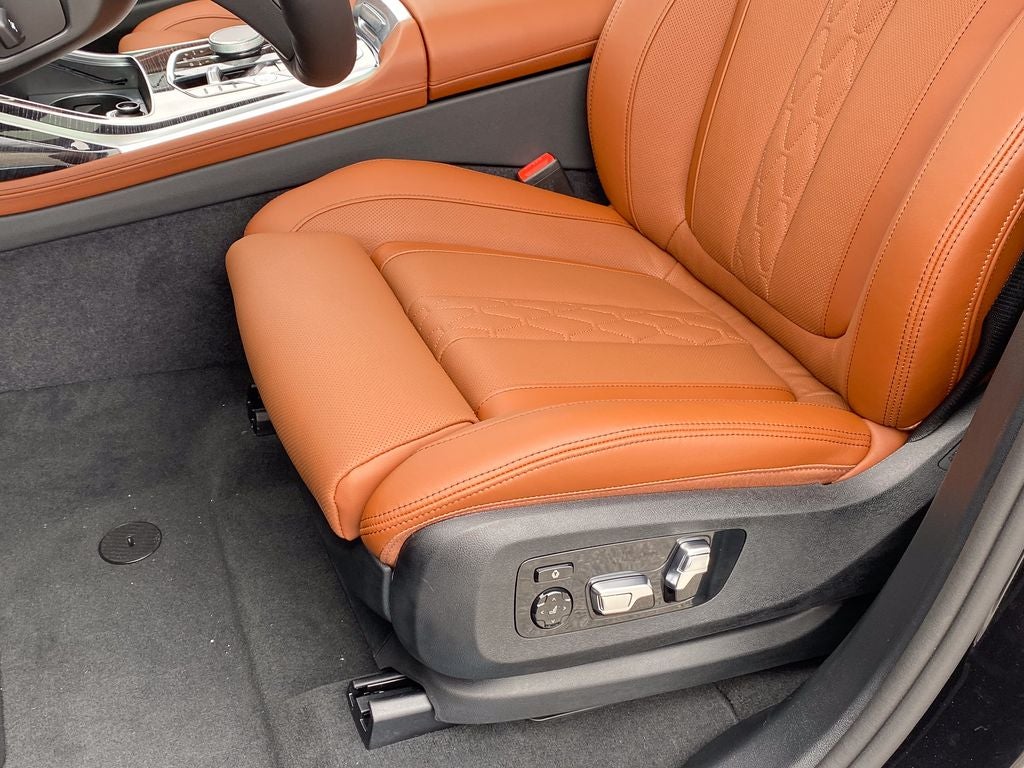 2027 BMW X7 xDrive40i