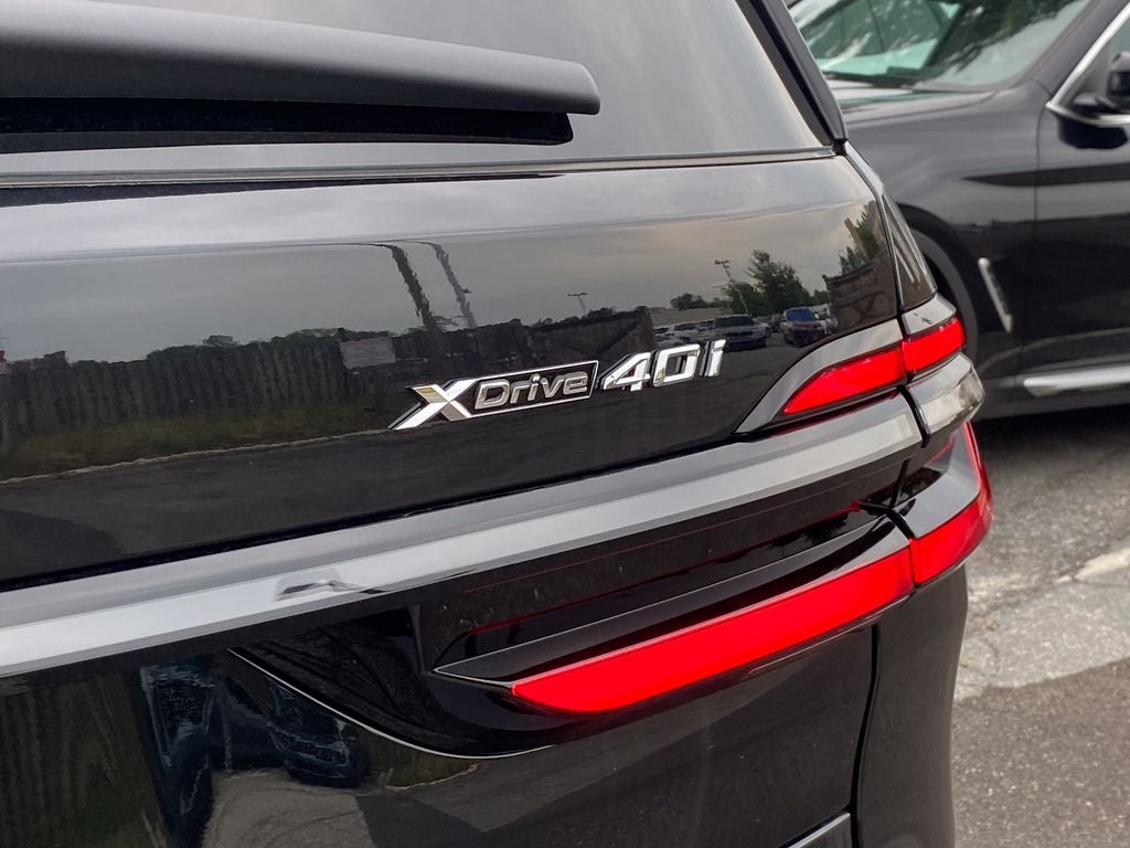 2027 BMW X7 xDrive40i