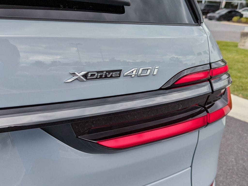 2027 BMW X7 xDrive40i
