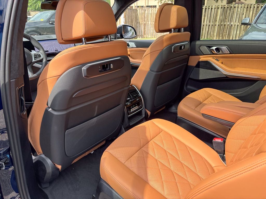 2027 BMW X7 xDrive40i