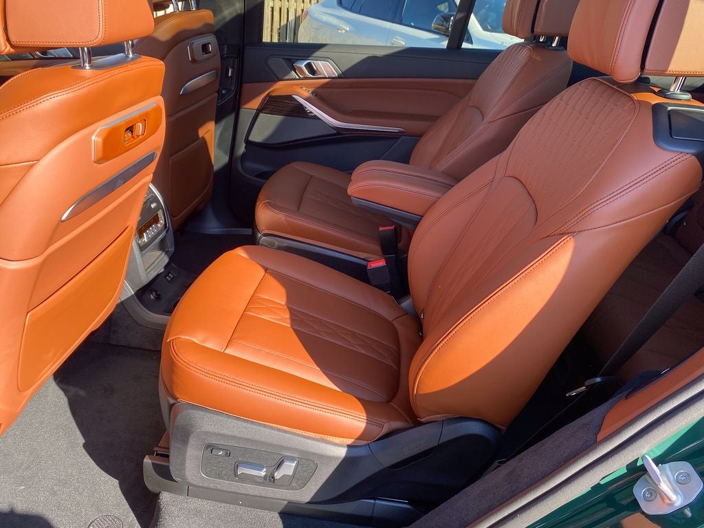 2027 BMW X7 xDrive40i