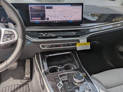 2027 BMW X7 xDrive40i
