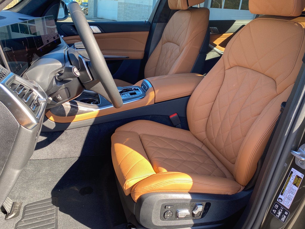 2027 BMW X7 xDrive40i