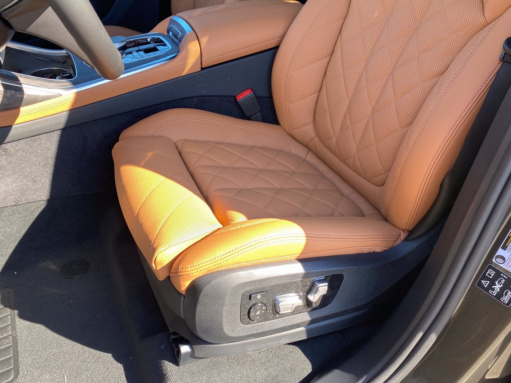 2027 BMW X7 xDrive40i