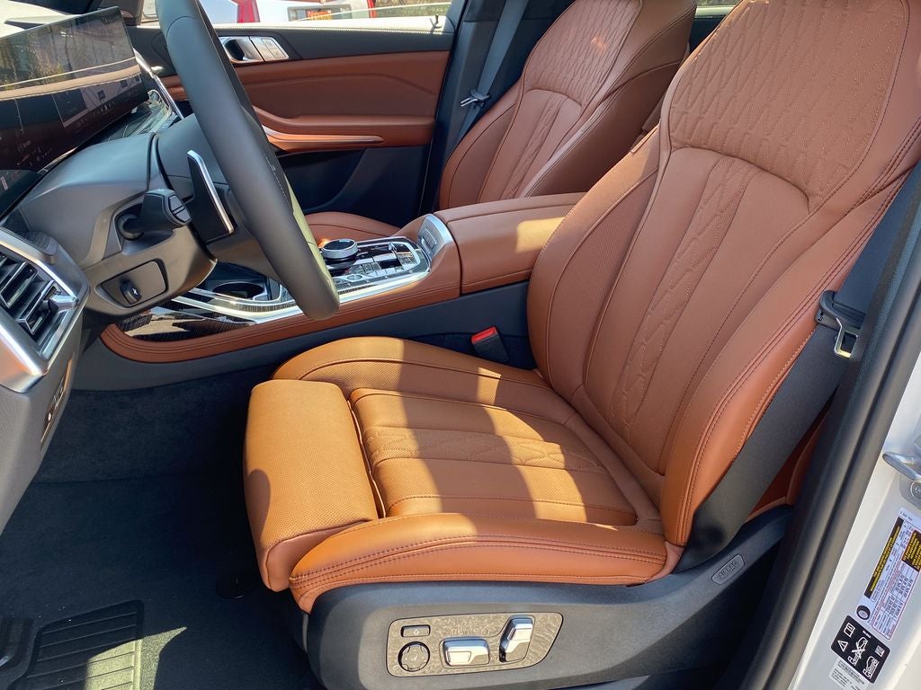 2027 BMW X7 xDrive40i