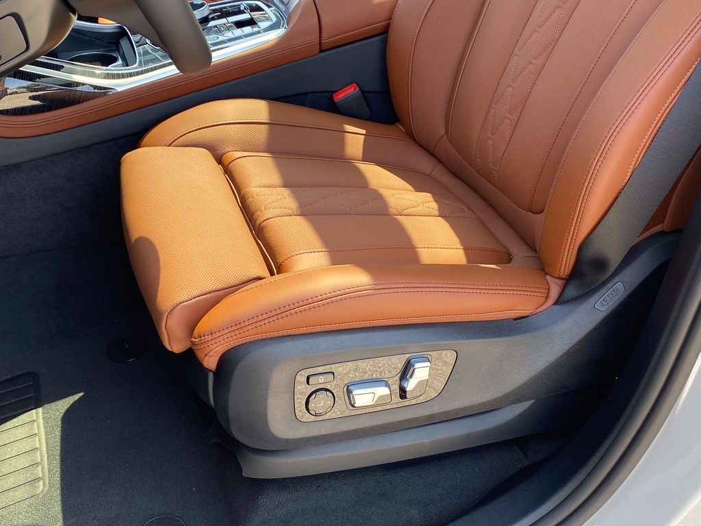 2027 BMW X7 xDrive40i