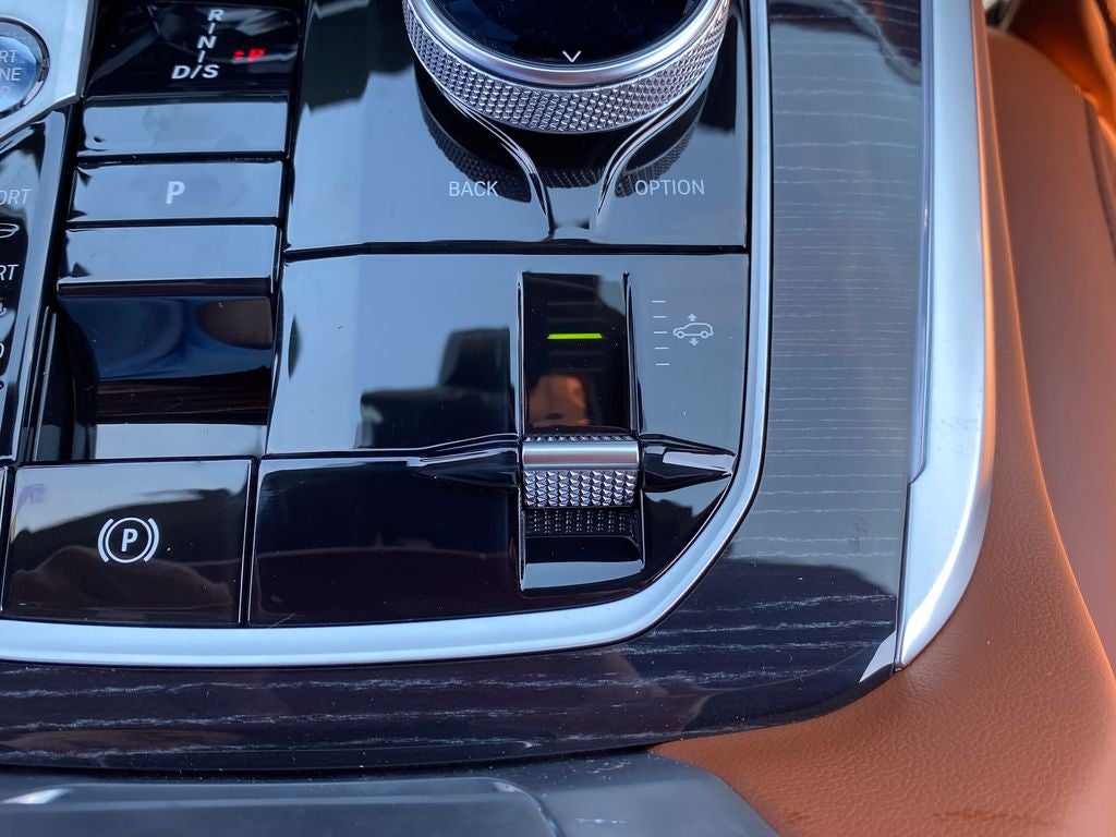 2027 BMW X7 xDrive40i