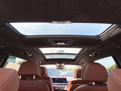 2027 BMW X7 xDrive40i