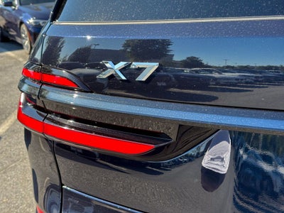 2027 BMW X7 xDrive40i