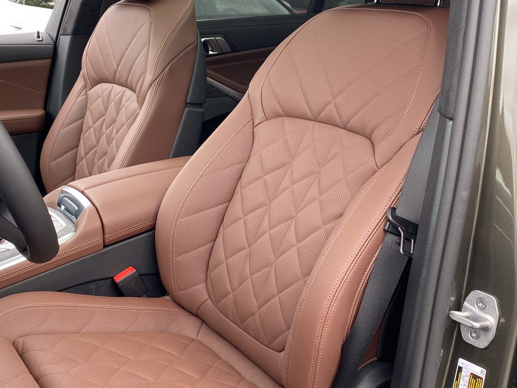 2027 BMW X7 xDrive40i