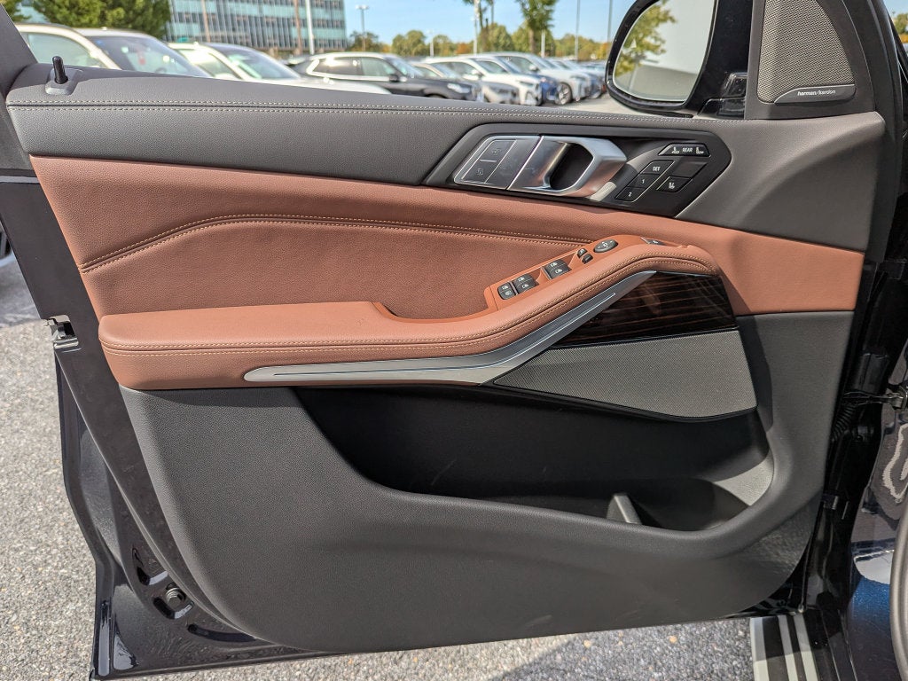 2027 BMW X7 xDrive40i